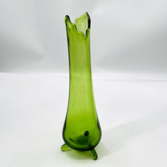 LE Smith smooth 3 Toe Swung Vase Avocado Green Glass Mid Century Vantage - Picture 1 of 5